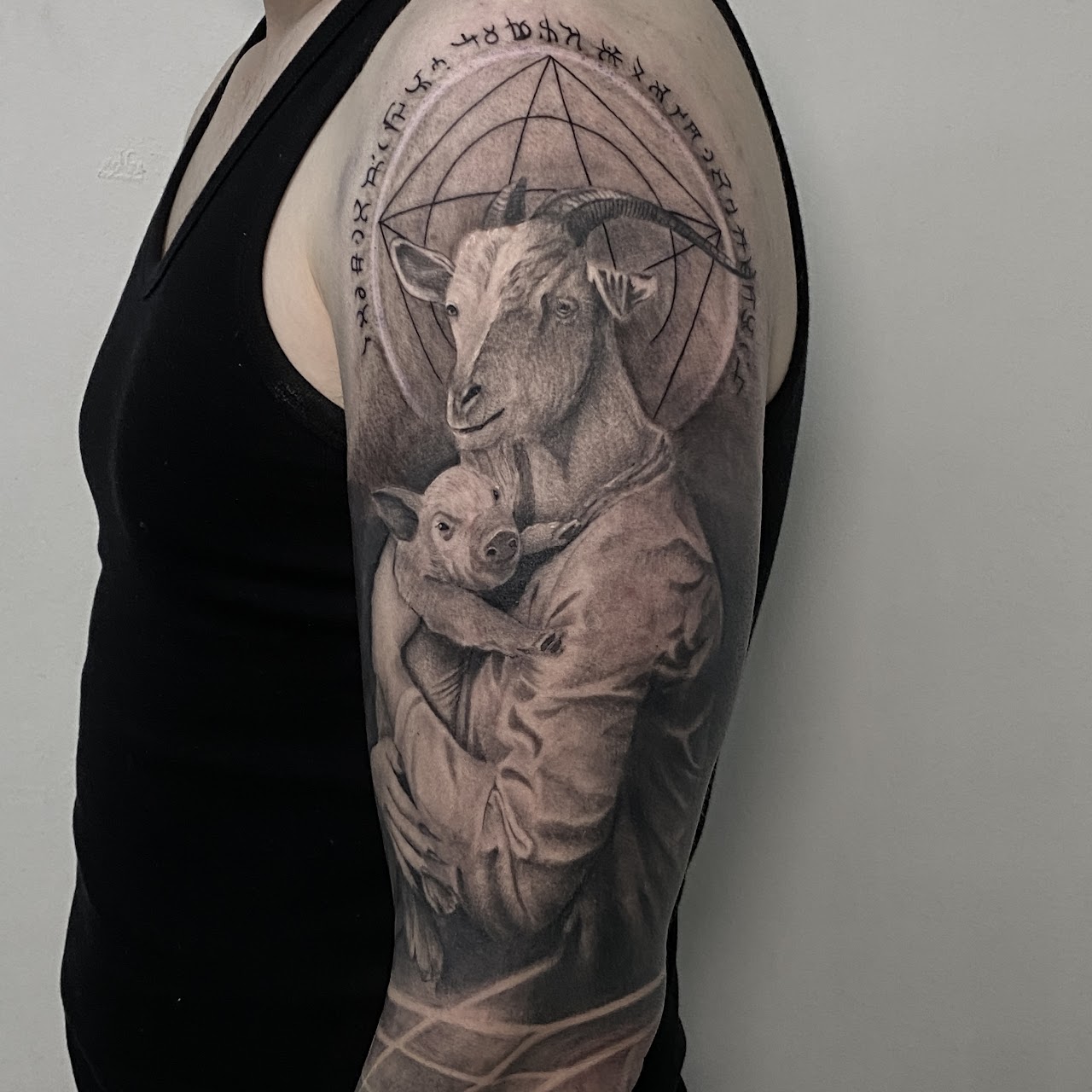 Tatuaje black grey Santiago