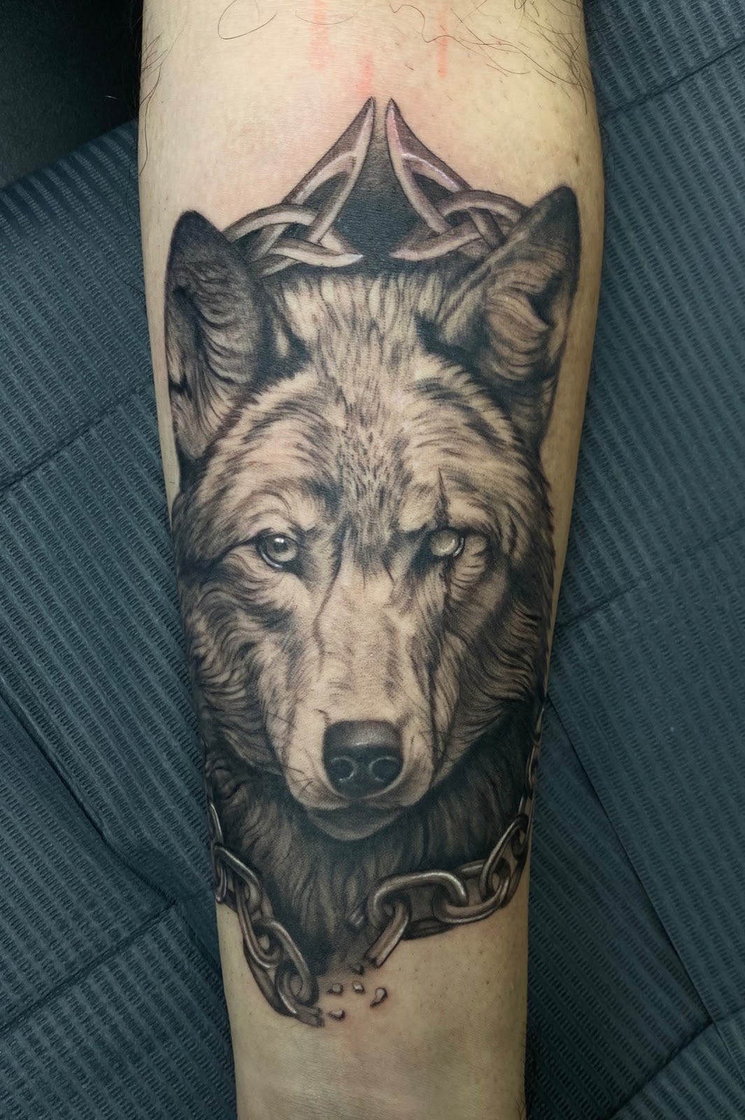 Tatuaje black grey Santiago
