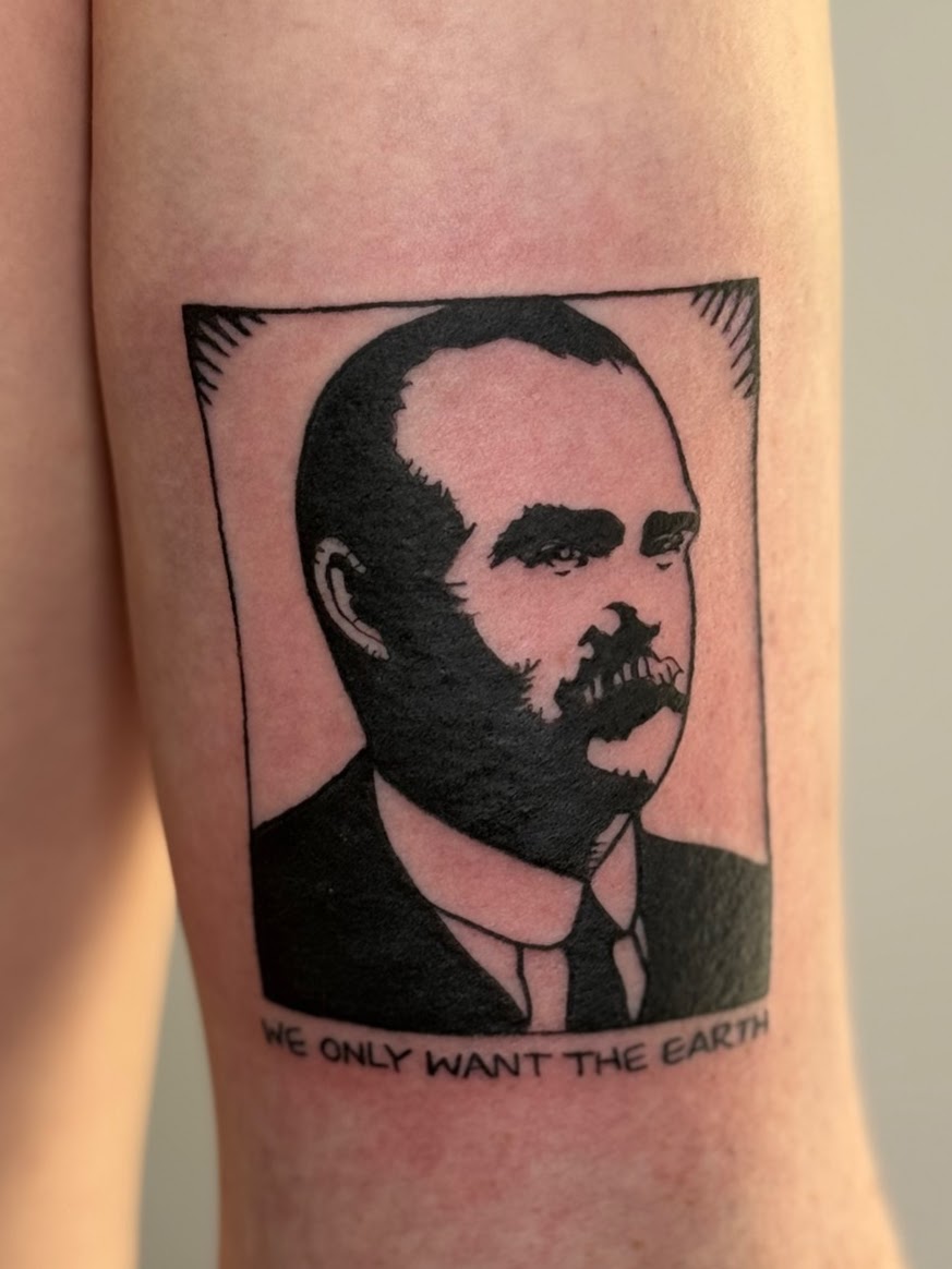 Tatuaje black Santiago