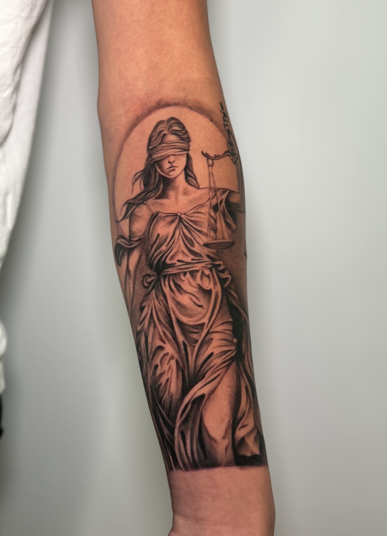 Tatuaje black Santiago