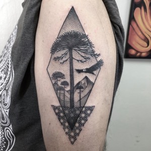 Tatuaje black Santiago