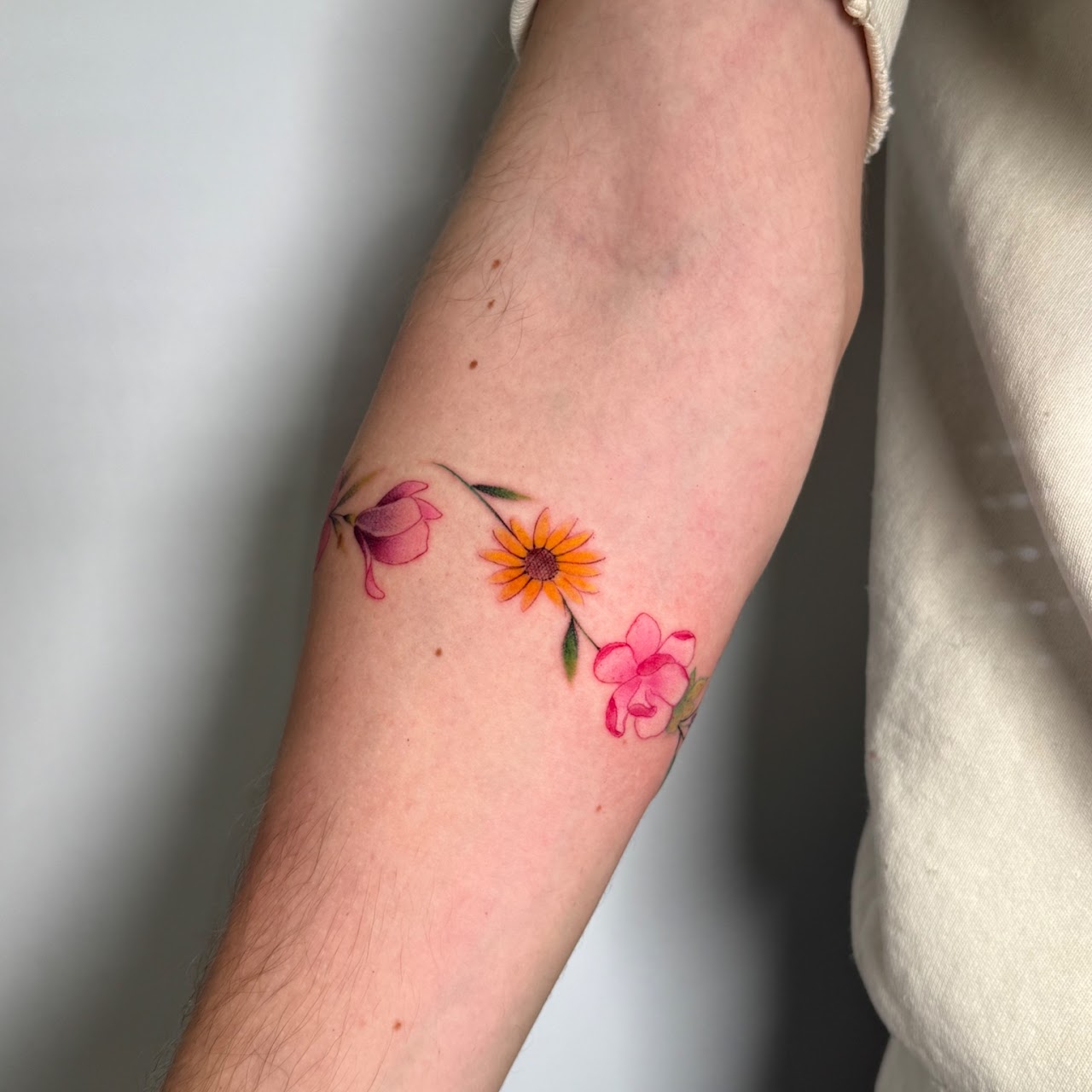 Tatuaje color Santiago