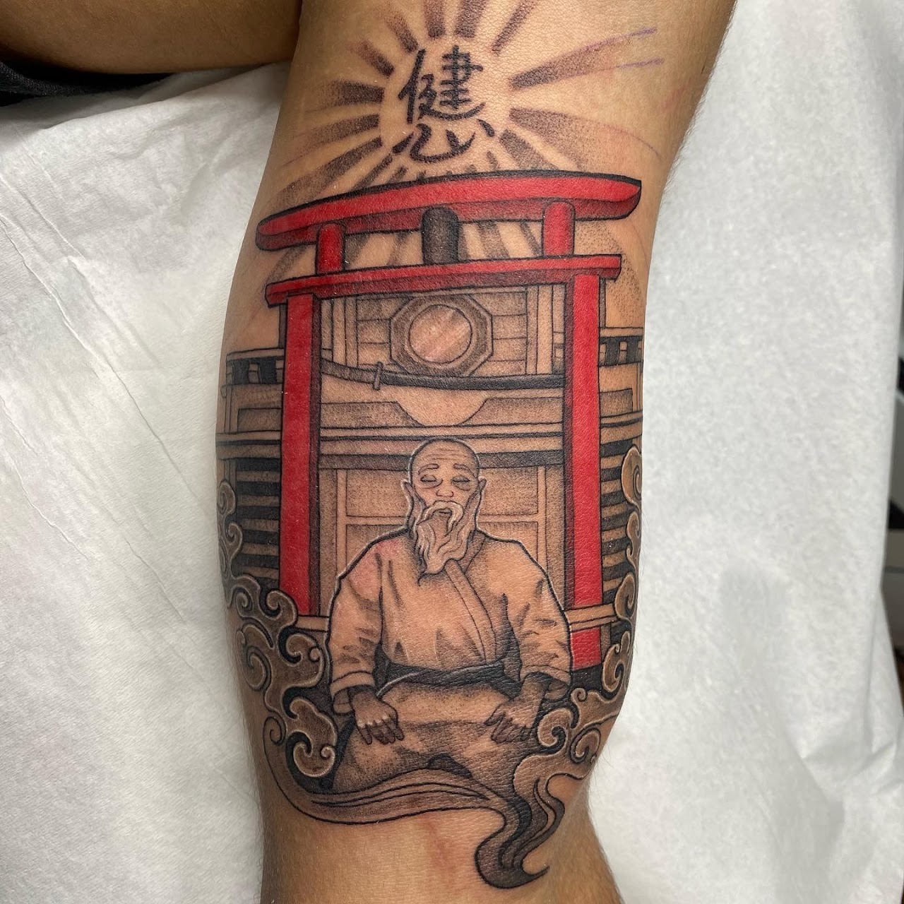 Tatuaje color Santiago