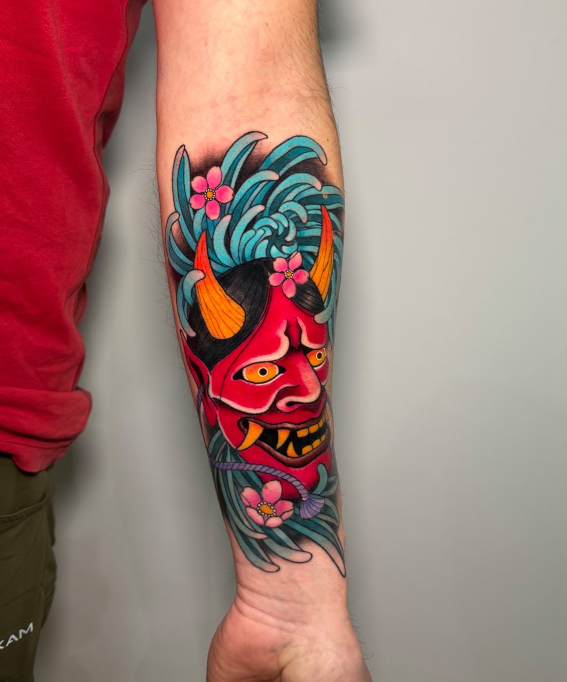 Tatuaje color Santiago